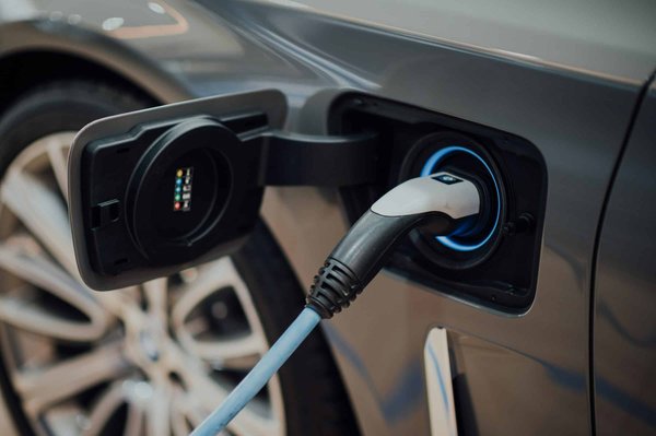 Comment les voitures électriques influencent-elles le marché de l'occasion ?